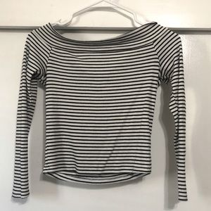 Off the shoulder long sleeve